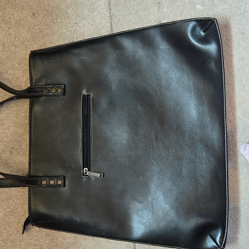 Elegant Black Tote Bag - Picture 2 of 10